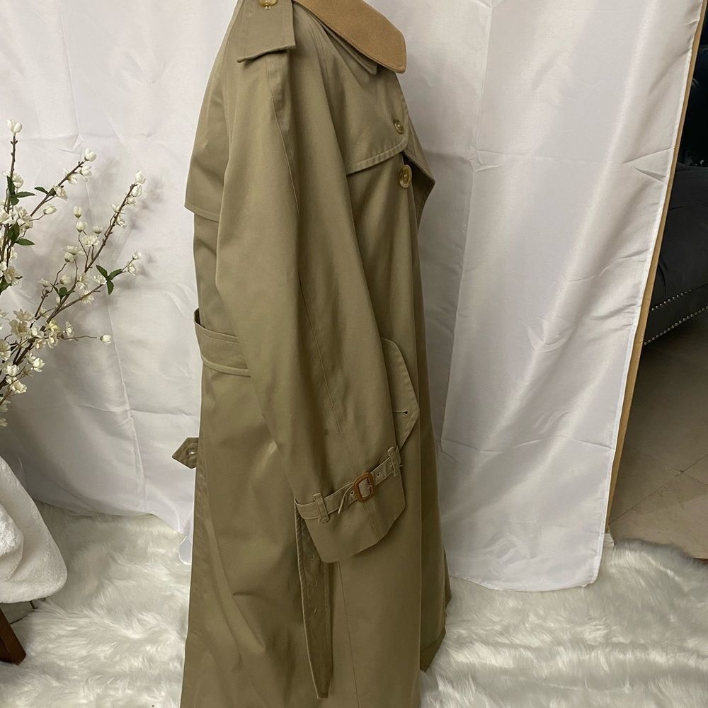 Burberrys London Vintage Camel Tan Trench
Coat Tan Wool Liner - Picture 3 of 15